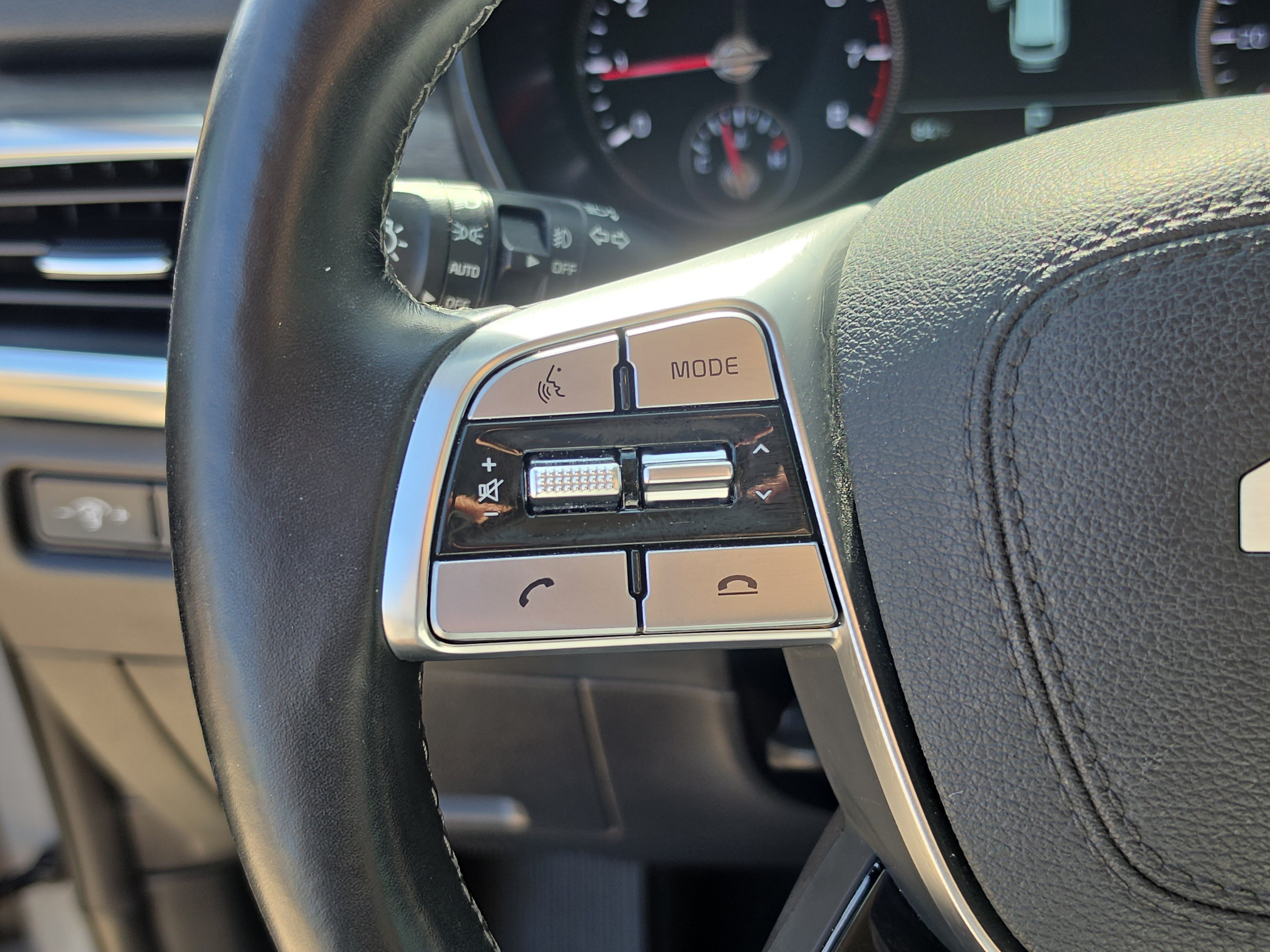 Certified 2022 Kia Telluride SX w/ SX Prestige Package AWD/4WD image 31