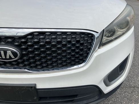 Used 2017 Kia Sorento AWD image 30