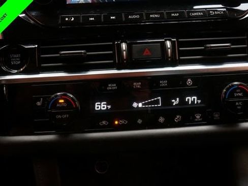 Certified 2025 Nissan Pathfinder SL AWD/4WD image 17