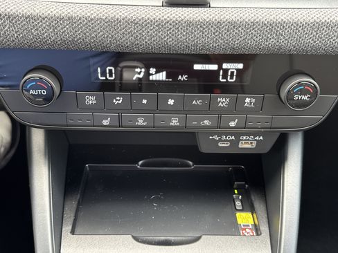 New 2026 Subaru Outback Limited AWD/4WD image 22