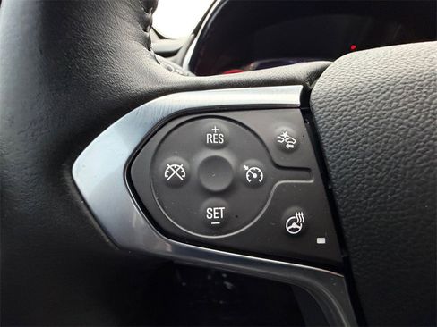 Used 2022 Chevrolet Traverse Premier image 24