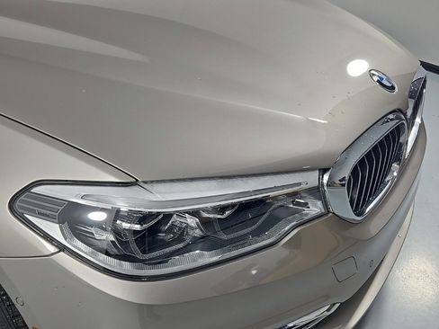 Used 2018 BMW 540i xDrive image 11