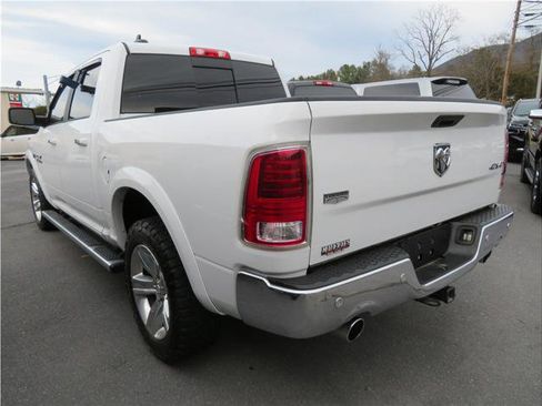 Used 2017 RAM 1500 Laramie image 33