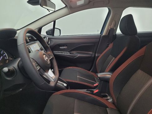 Used 2025 Nissan Versa SR w/ Trunk Package image 17