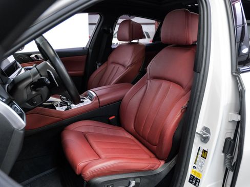 Used 2021 BMW X6 xDrive40i w/ M Sport Package image 28