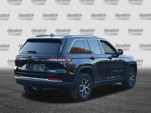 Used 2023 Jeep Grand Cherokee Limited w/ Luxury Tech Group II image 11