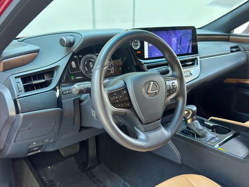 Used 2025 Lexus ES 300h F Sport FWD image 14