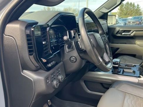 Used 2024 Chevrolet Silverado 1500 ZR2 w/ Technology Package AWD/4WD image 34