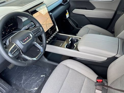 New 2025 GMC Acadia Elevation image 8