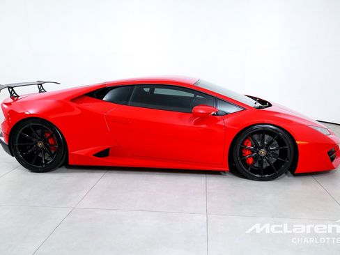 Used 2016 Lamborghini Huracan LP 580-2 RWD image 9