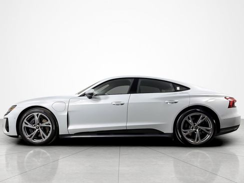 Used 2023 Audi e-tron GT Prestige w/ Prestige Package image 2