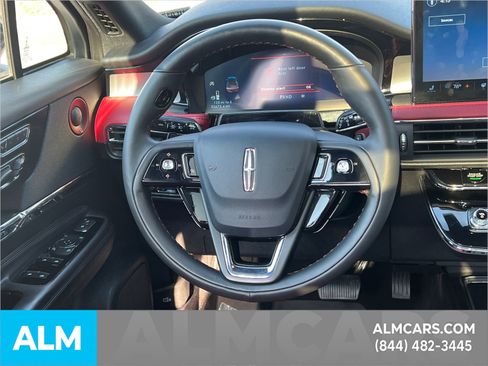 Used 2025 Lincoln Corsair Reserve w/ Equipment Group 202A image 29