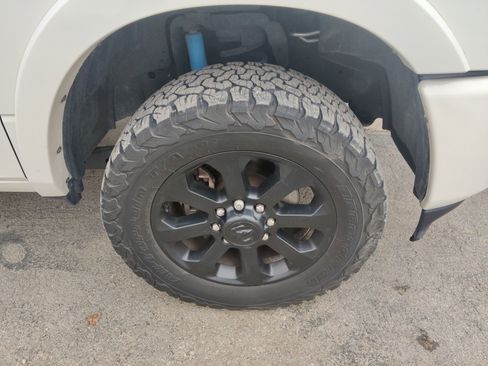 Used 2021 RAM 2500 Laramie w/ Night Edition image 3