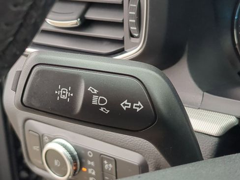 Certified 2022 Ford Explorer XLT w/ XLT Sport Appearance Package image 32