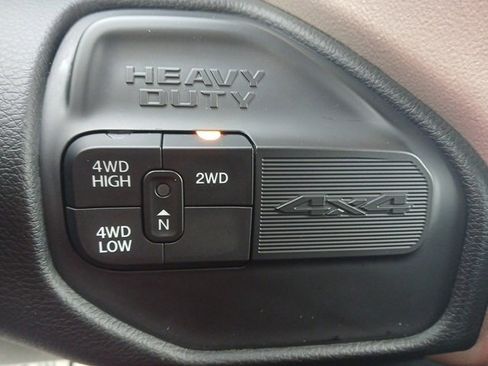 Used 2024 RAM 2500 Laramie w/ Safety Group image 31