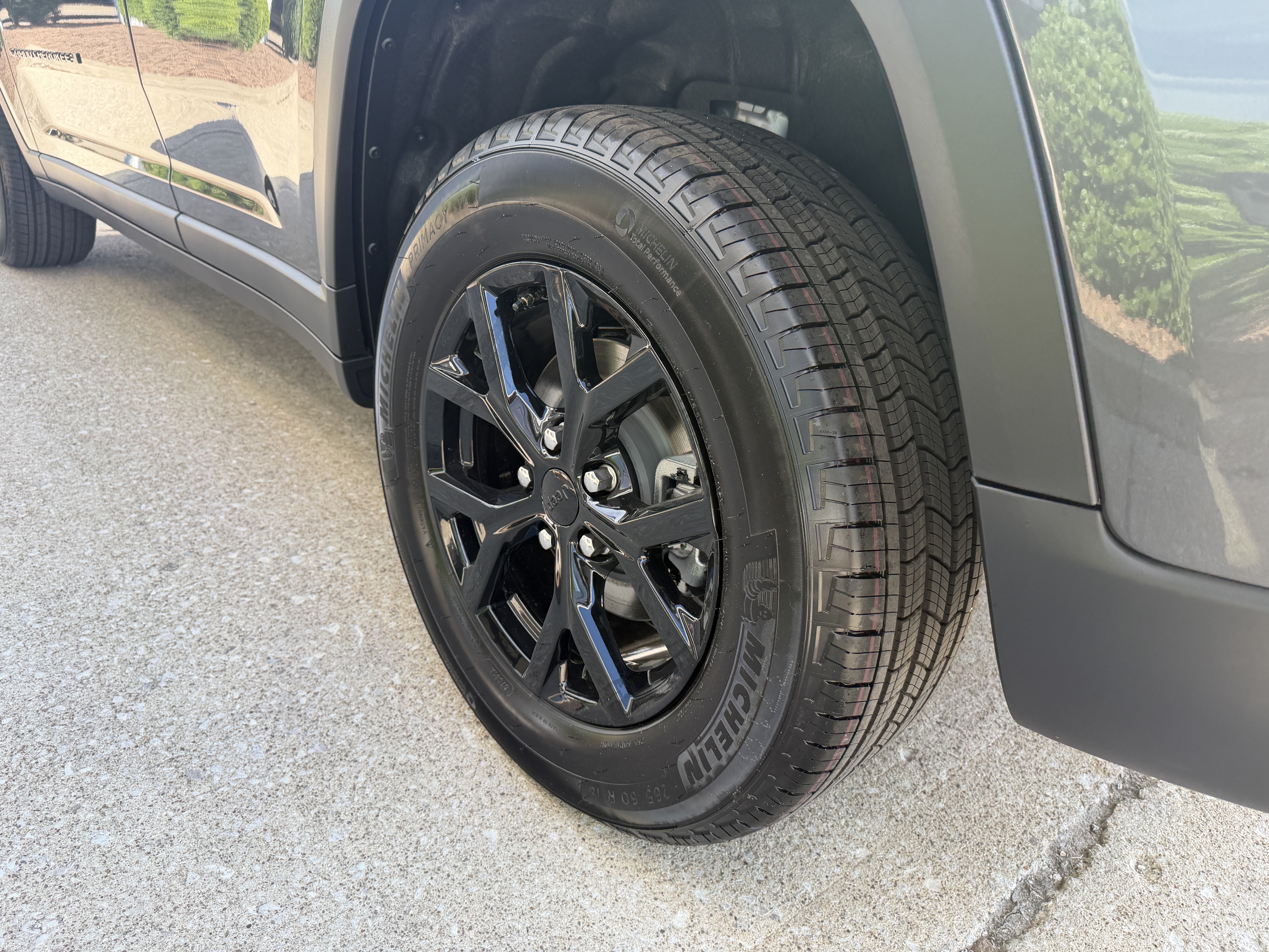 New 2026 Jeep Grand Cherokee Altitude AWD/4WD image 13