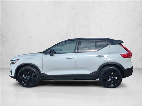 Used 2026 Volvo XC40 B5 Ultra w/ Protection Package Premier AWD/4WD image 9