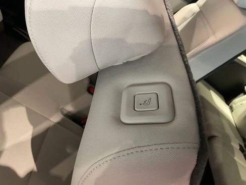 New 2026 Hyundai Santa Fe SE image 22