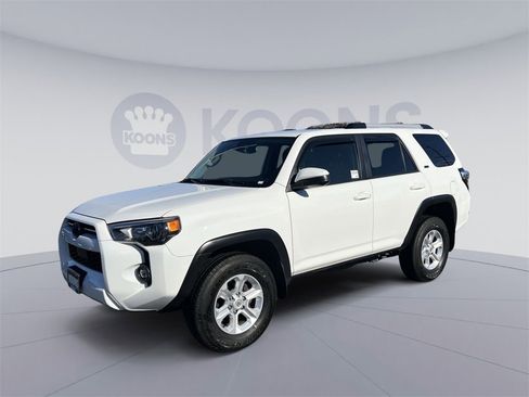 Used 2023 Toyota 4Runner SR5 image 1