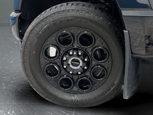 Used 2025 Ford F250 XLT w/ Black Appearance Package AWD/4WD image 36