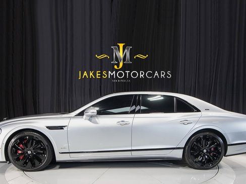 Used 2021 Bentley Flying Spur W12 w/ First Edition Specification image 2