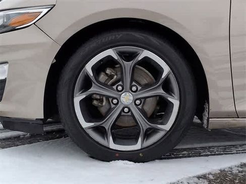 Used 2023 Chevrolet Malibu LT image 14