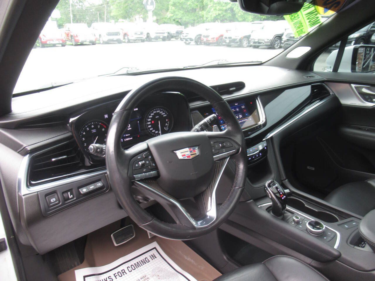 Used 2022 Cadillac XT6 Sport w/ Technology Package AWD/4WD image 17