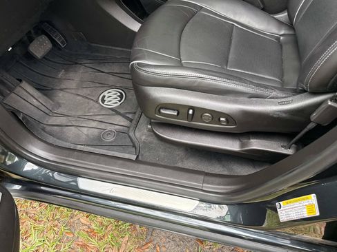 Used 2021 Buick Enclave Avenir w/ Avenir Technology Package FWD image 20
