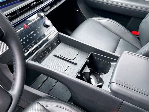 Used 2025 Hyundai Santa Fe Calligraphy image 17