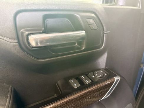 Used 2019 Chevrolet Silverado 1500 LT w/ All-Star Edition AWD/4WD image 19