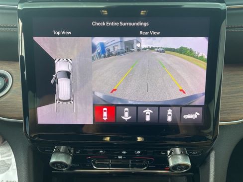 Used 2021 Jeep Grand Cherokee L Summit w/ Advanced Protech Group IV AWD/4WD image 26