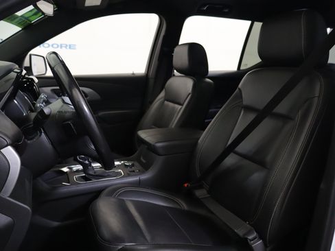 Used 2022 Chevrolet Traverse LT FWD image 22