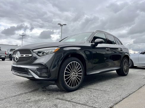 Certified 2025 Mercedes-Benz GLC 300 4MATIC image 6