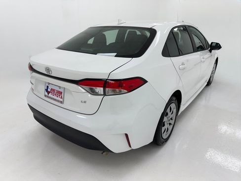 Used 2023 Toyota Corolla LE image 40