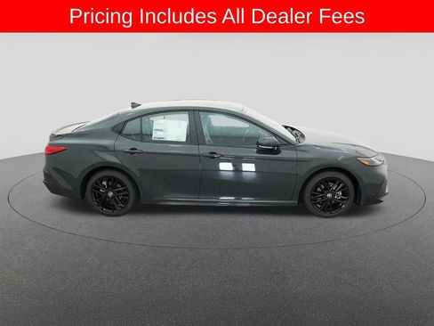 New 2026 Toyota Camry SE FWD image 11
