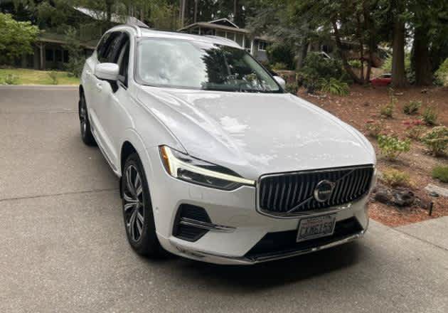 Used 2023 Volvo XC60 B5 Plus w/ Climate Package AWD/4WD image 8