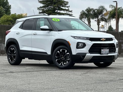 Used 2023 Chevrolet TrailBlazer LT w/ Convenience Package FWD image 1