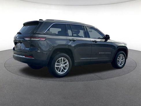 Certified 2023 Jeep Grand Cherokee Laredo X RWD image 6