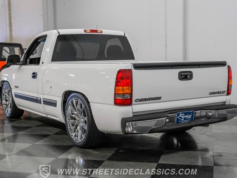 Used 2000 Chevrolet Silverado 1500 LS image 8