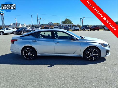 Used 2024 Nissan Altima 2.5 SR image 6