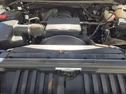 Used 2024 GMC Sierra 2500 Pro w/ Convenience Package image 34