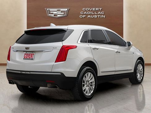 Used 2017 Cadillac XT5 FWD image 4