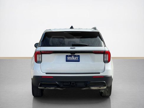 New 2026 Ford Explorer ST-Line image 6