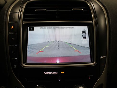 Used 2016 Lincoln MKX Select w/ Climate Package image 20