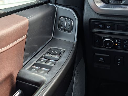 Used 2021 Ford F150 Lariat image 29