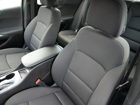 Used 2018 Chevrolet Malibu LS FWD image 11