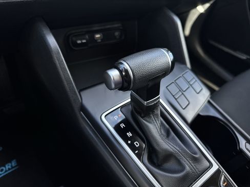 Used 2024 Kia Sportage LX image 16