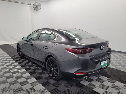 Used 2024 MAZDA MAZDA3 s FWD image 5
