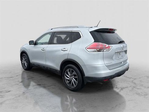 Used 2016 Nissan Rogue SL w/ SL Premium Package image 5