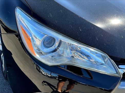 Used 2017 Toyota Camry LE image 27